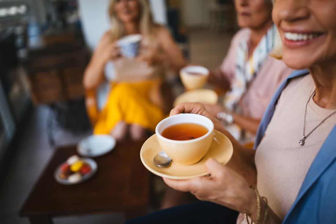 The Proper Way to Drink Tea